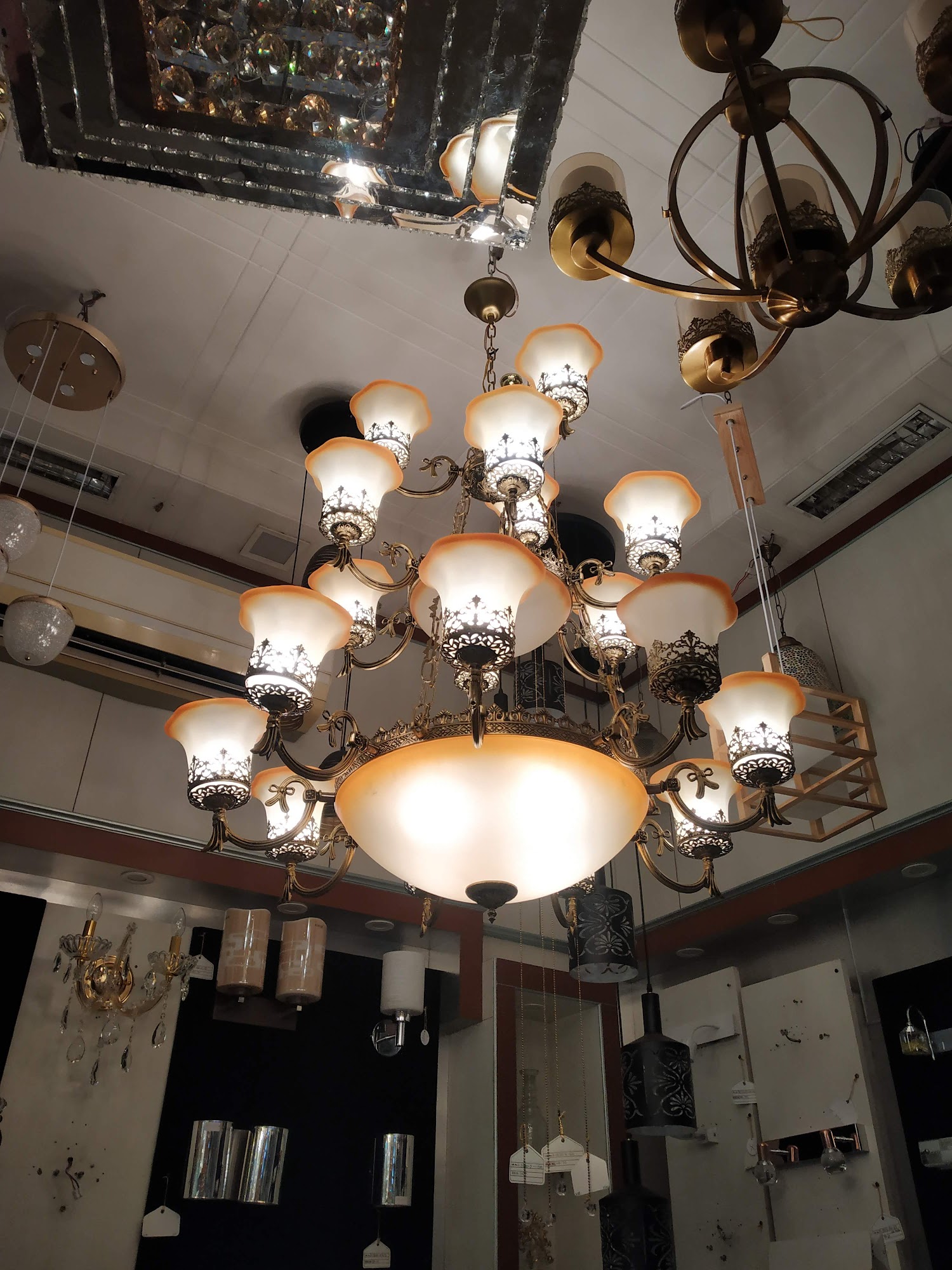 Imperial Luxury Chandelier Lumination